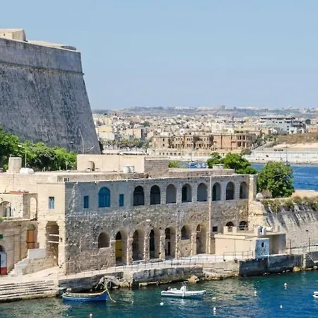 One Of A Kind 5br Penthouse With Terrace In Pieta By 360 Estates Apartament *