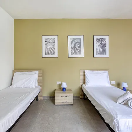 One Of A Kind 5br Penthouse With Terrace In Pieta By 360 Estates Apartament Tal Guardamangia