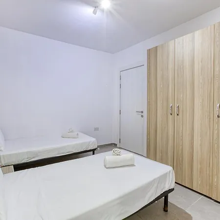 Daire One Of A Kind 5br Penthouse With Terrace In Pieta By 360 Estates *