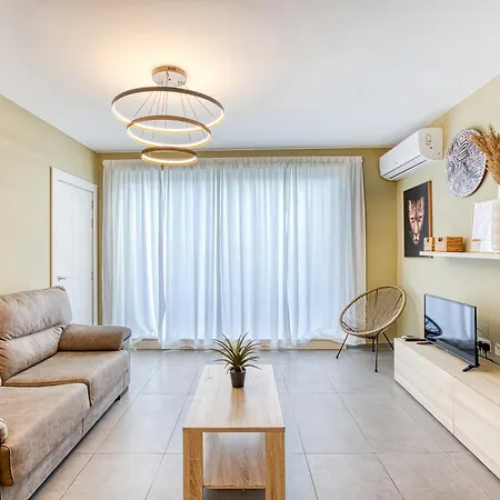 One Of A Kind 5br Penthouse With Terrace In Pieta By 360 Estates Daire Tal Guardamangia
