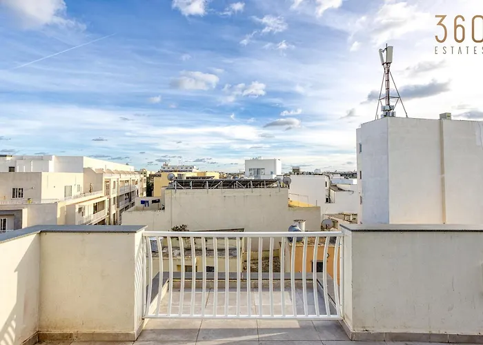 Apartment One Of A Kind 5br Penthouse With Terrace In Pieta By 360 Estates