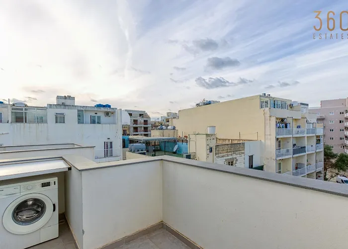 One Of A Kind 5br Penthouse With Terrace In Pieta By 360 Estates * Gwardamanga