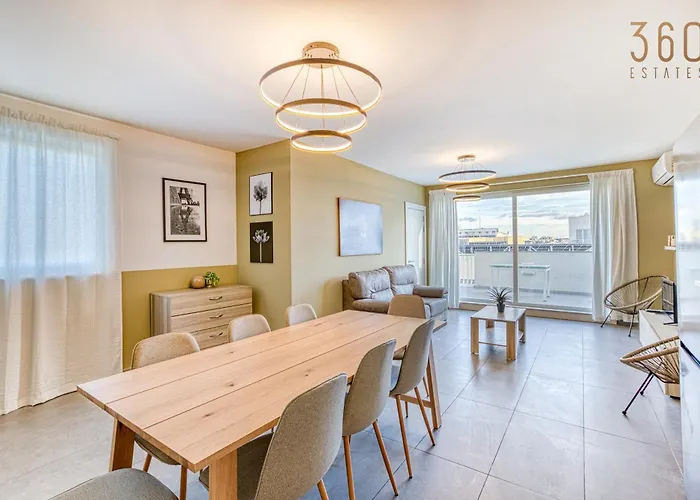 One Of A Kind 5br Penthouse With Terrace In Pieta By 360 Estates * Gwardamanga